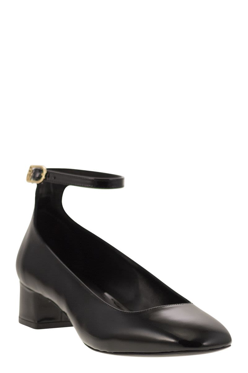 STUART WEITZMAN Elegant Ankle-Strap Pumps with Block Heel - 4 cm