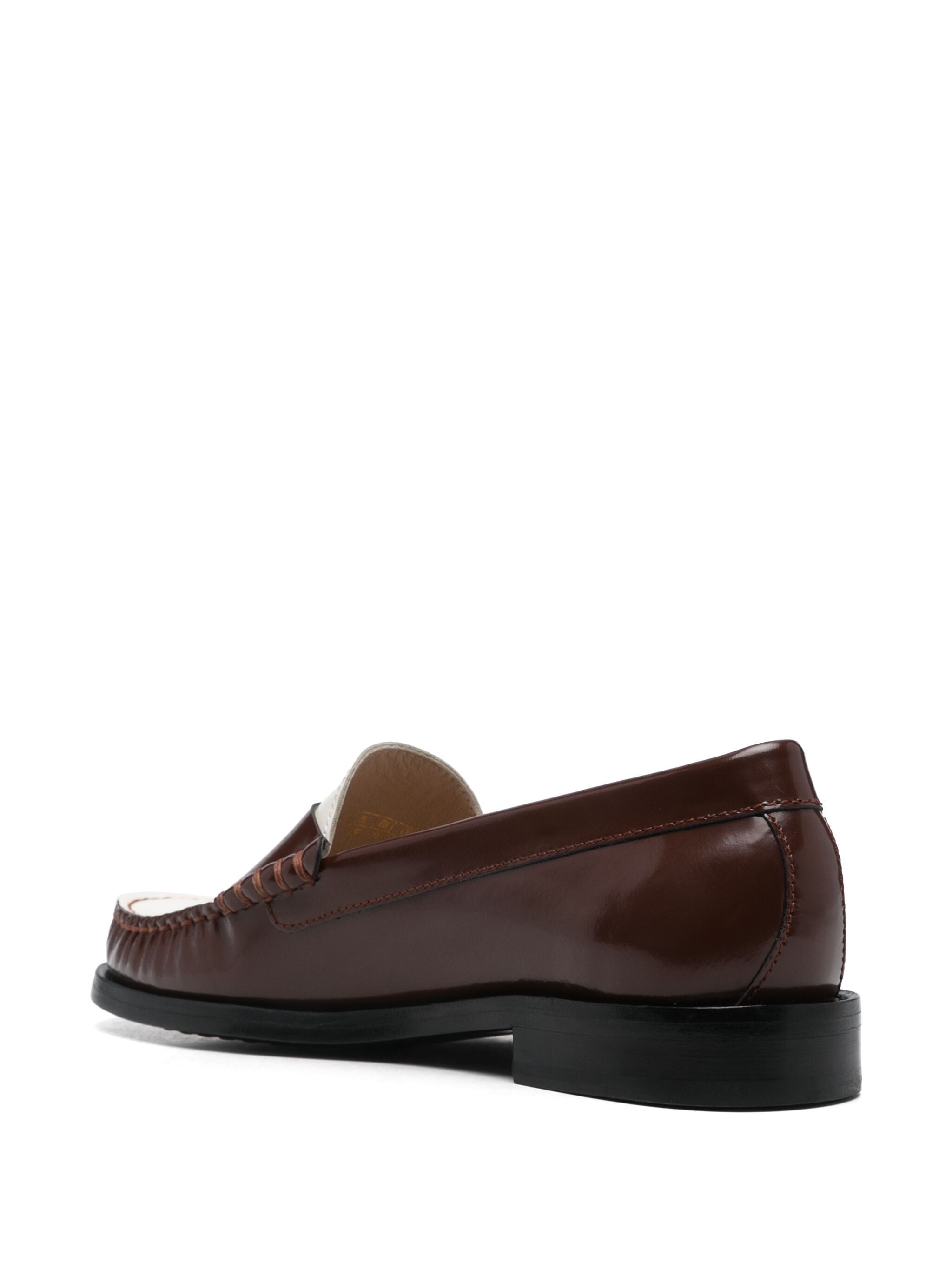 STUART WEITZMAN Elegant Women's Loafer