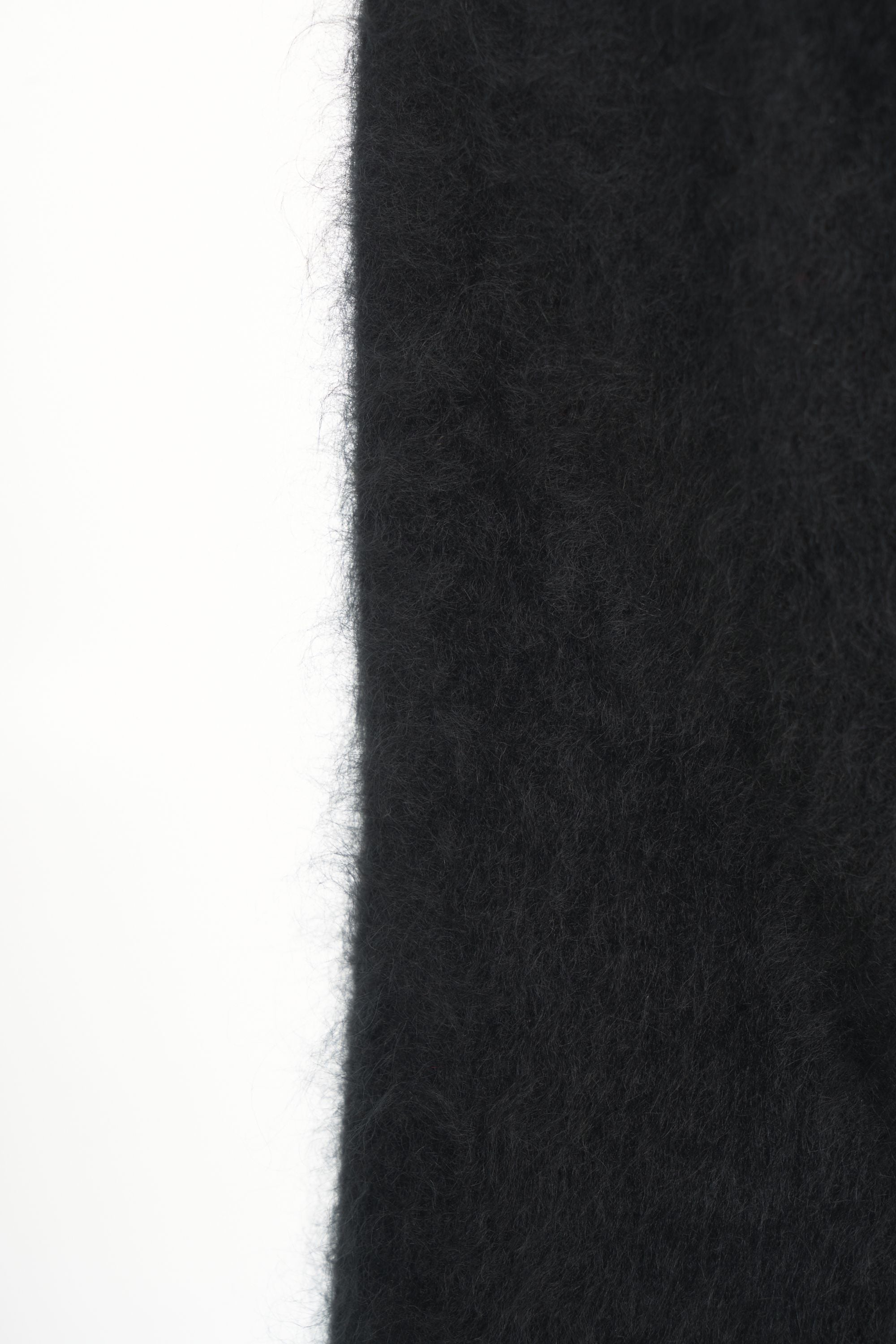 SOFT GOAT Luxurious Brushed Cashmere Sweater - Crew Neck for Men