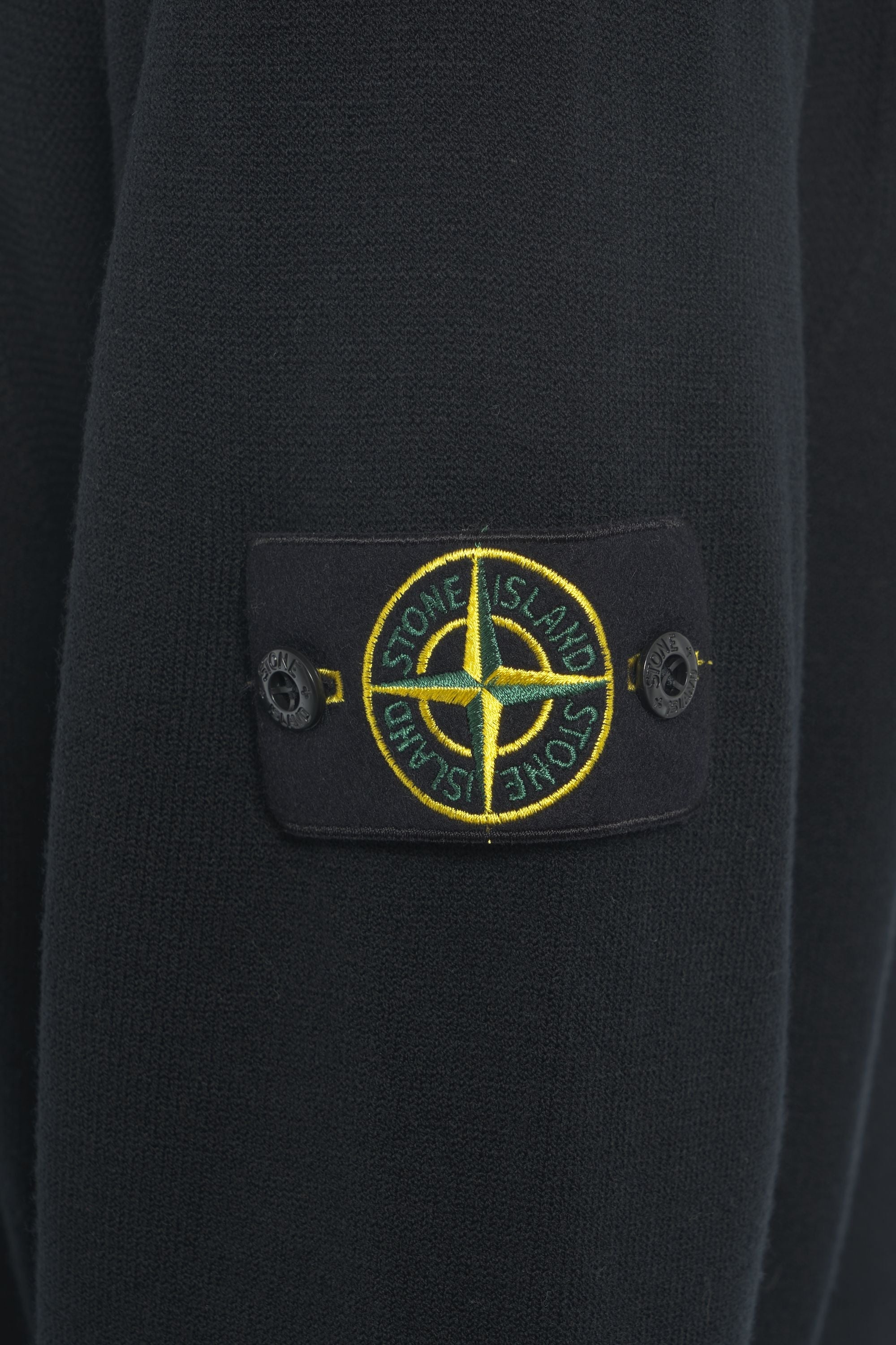 STONE ISLAND Classic Crew Neck Pullover with Iconic Logo Patch for Men