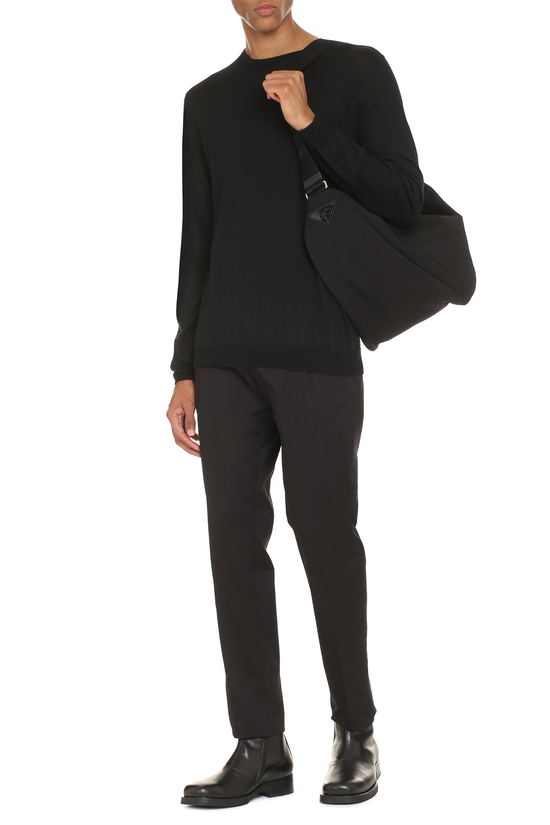 THE (ALPHABET) Fine Knit Crew-Neck Sweater