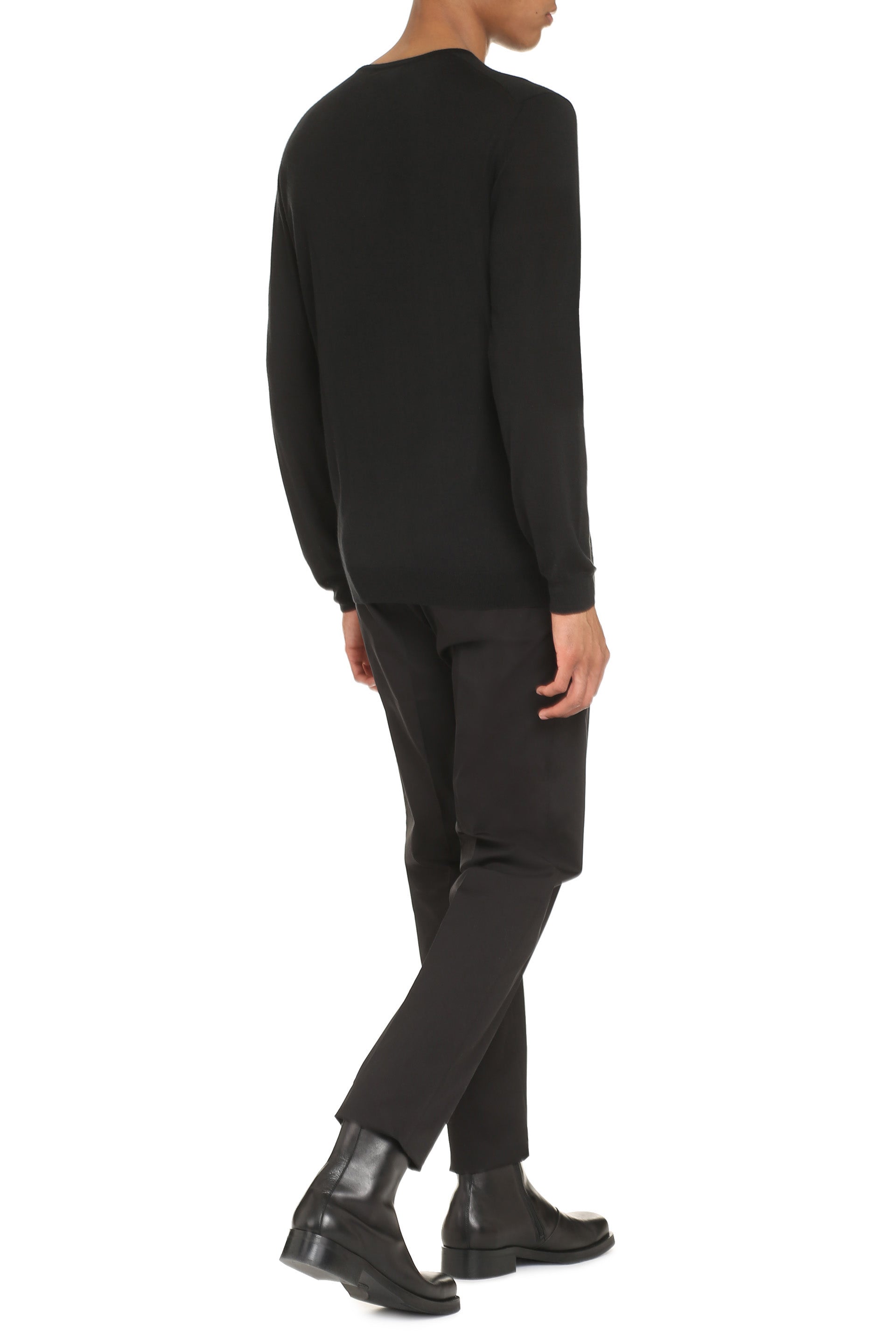 THE (ALPHABET) Fine Knit Crew-Neck Sweater