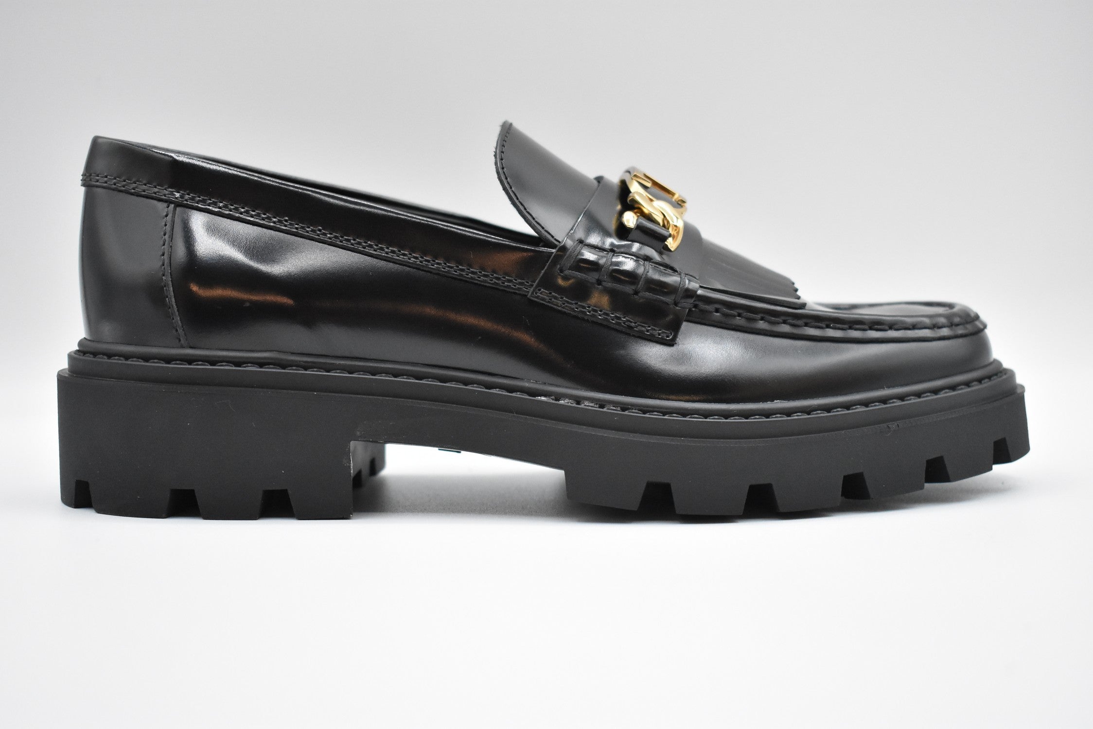 TOD'S Sleek Flat Laced Shoes for Women