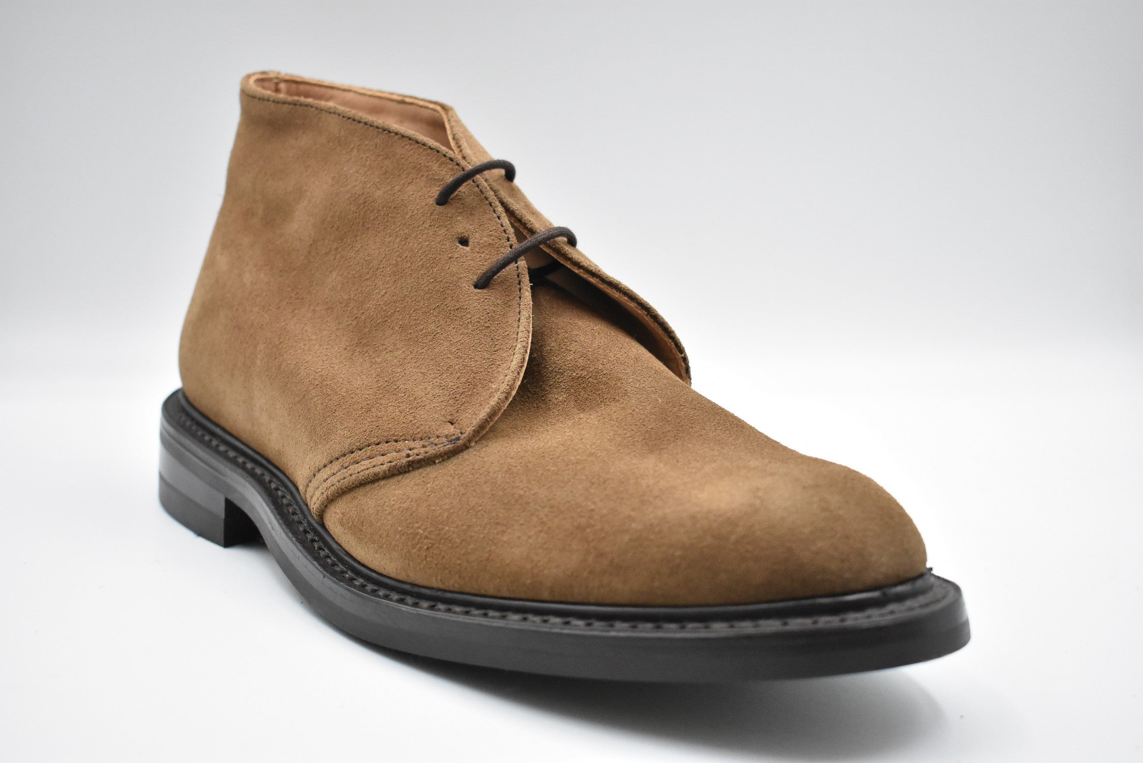 TRICKER'S Sophisticated Flat Shoes for Men