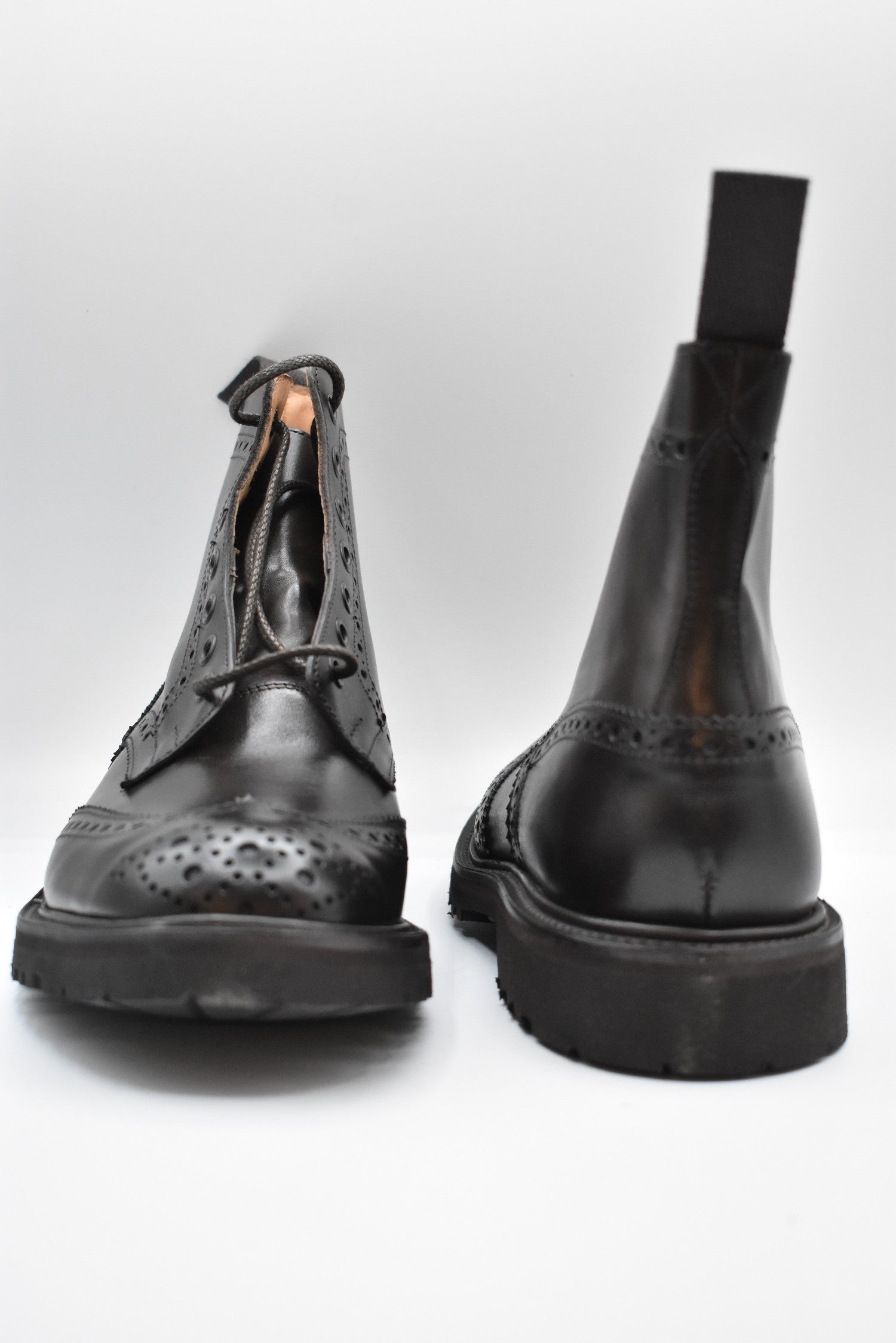 TRICKER'S Laced Flat Shoes for Men