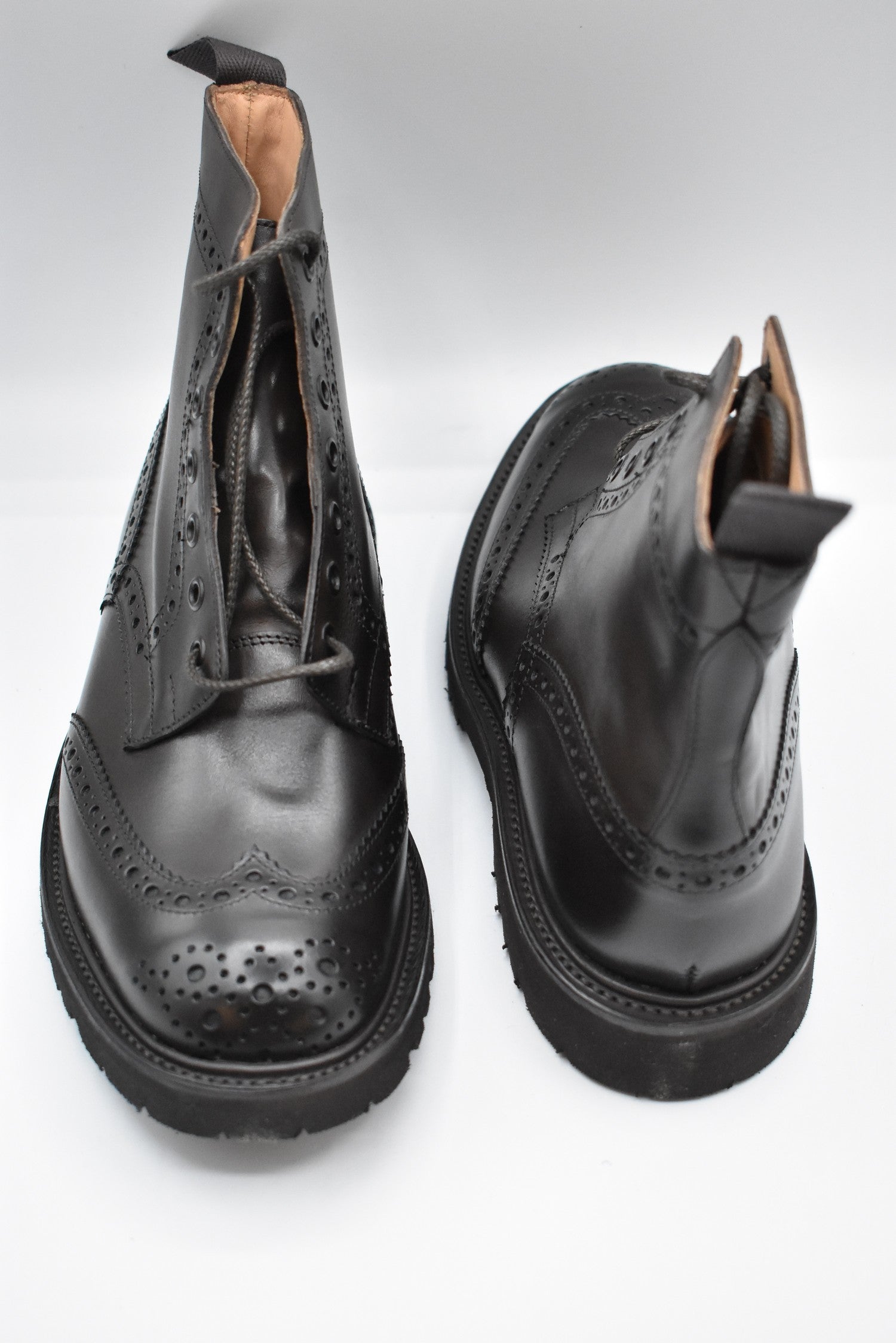 TRICKER'S Laced Flat Shoes for Men