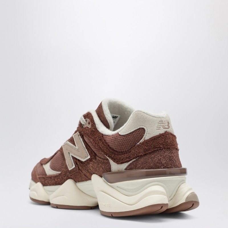 NEW BALANCE Chic Women's 9060 Sneakers