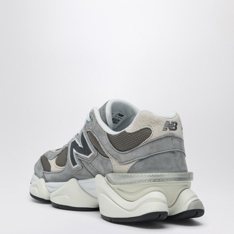 NEW BALANCE Low Top Sneaker for Men - Stylish and Versatile