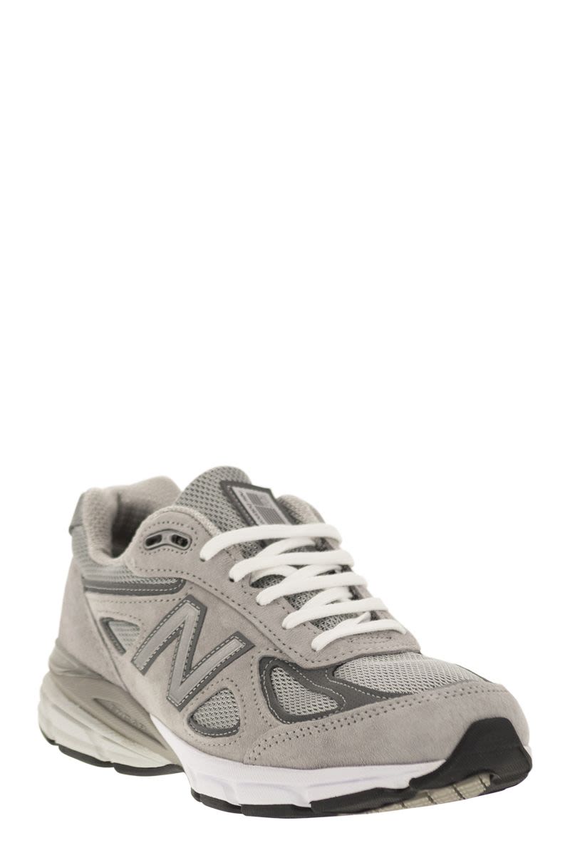 NEW BALANCE 990 Sneaker - Classic & Timeless Design