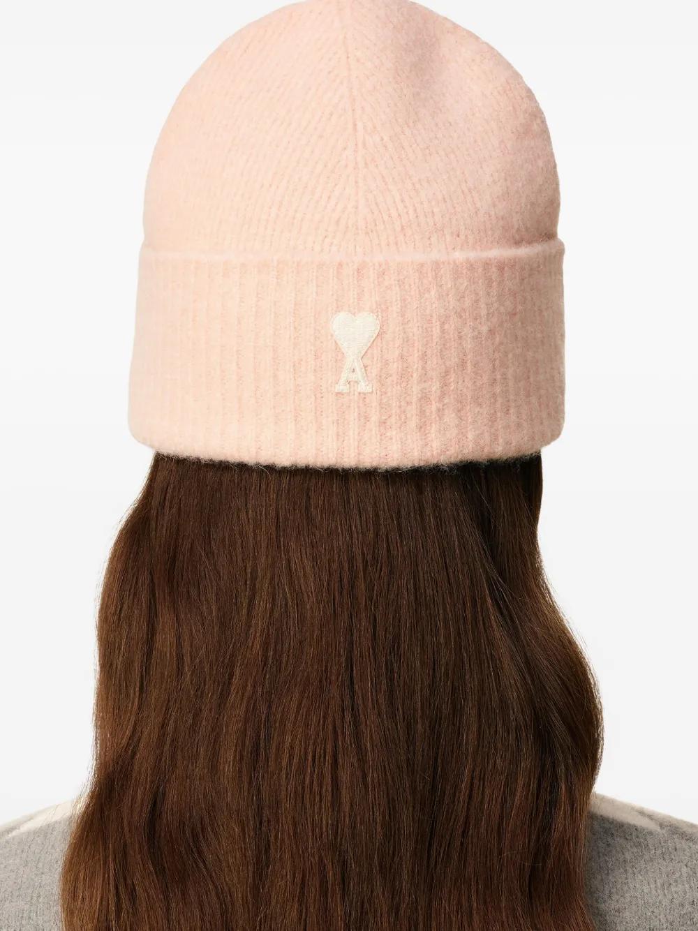 AMI PARIS Heart Logo Beanie