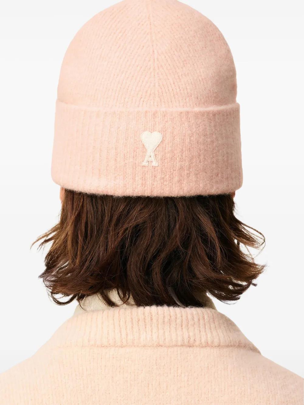AMI PARIS Heart Logo Beanie