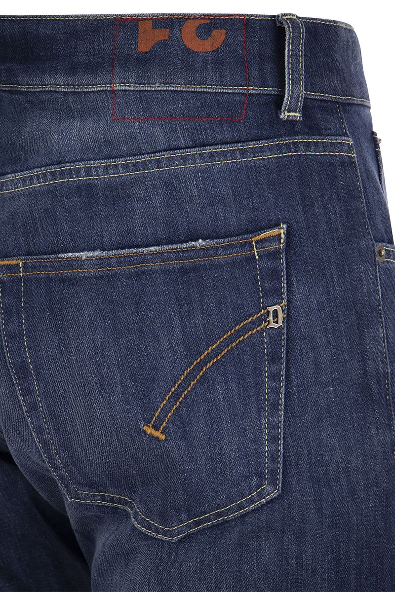 DONDUP Carrot-Fit Jeans - Medium Fit