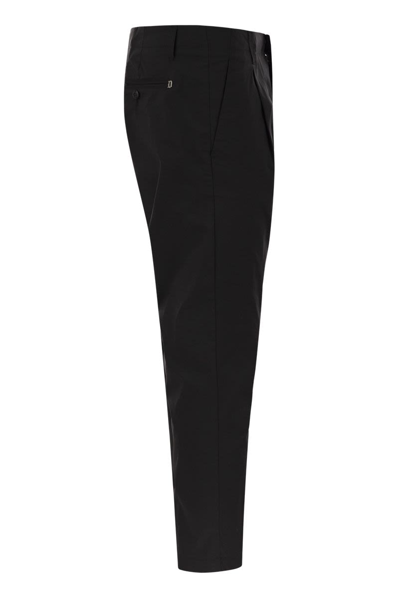 DONDUP Men's Slim Fit Carrot Poplin Trousers