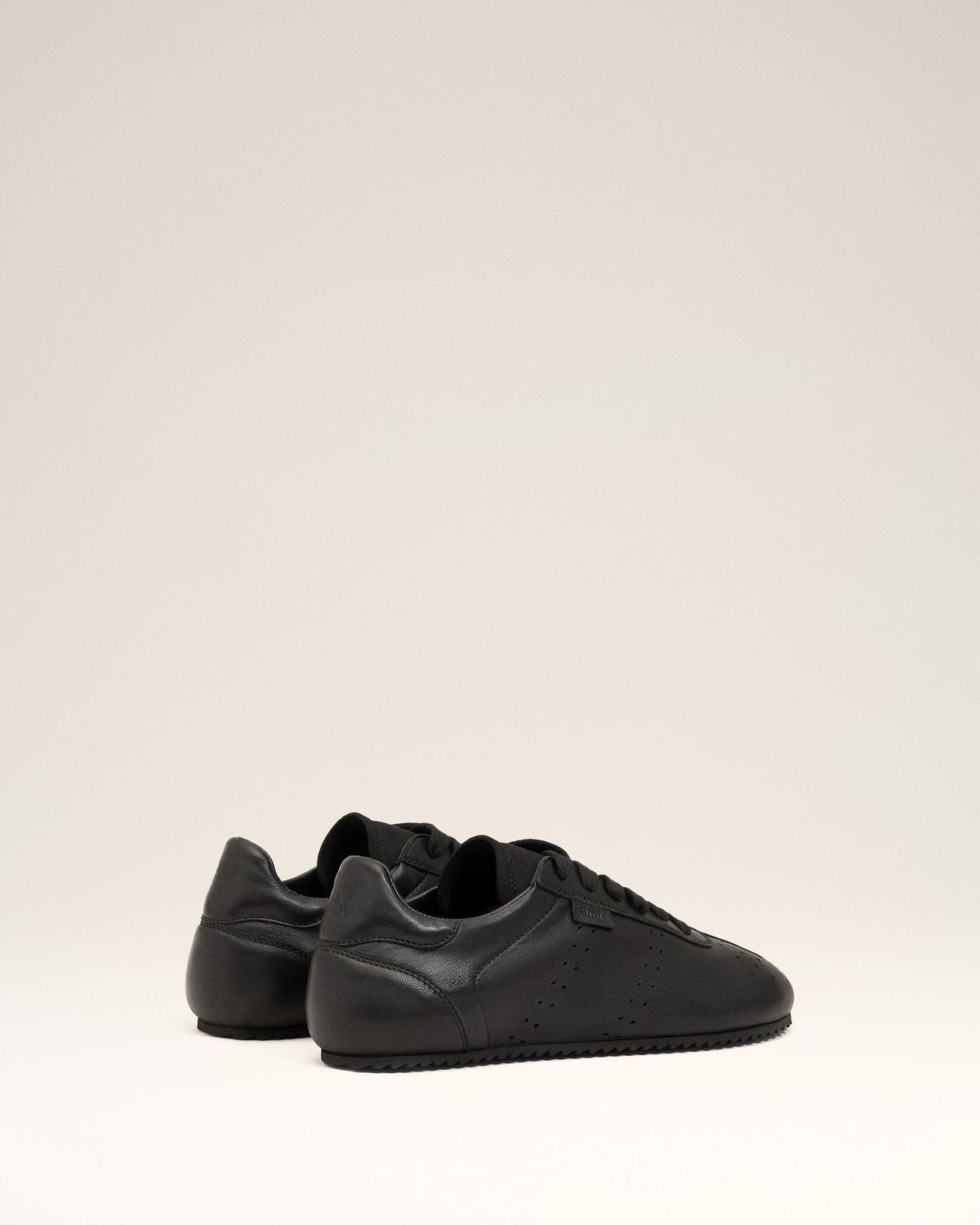 AMI PARIS Step Low Top Sneakers for Men