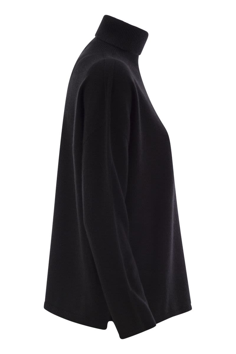 VANISÉ Cashmere Turtleneck Sweater