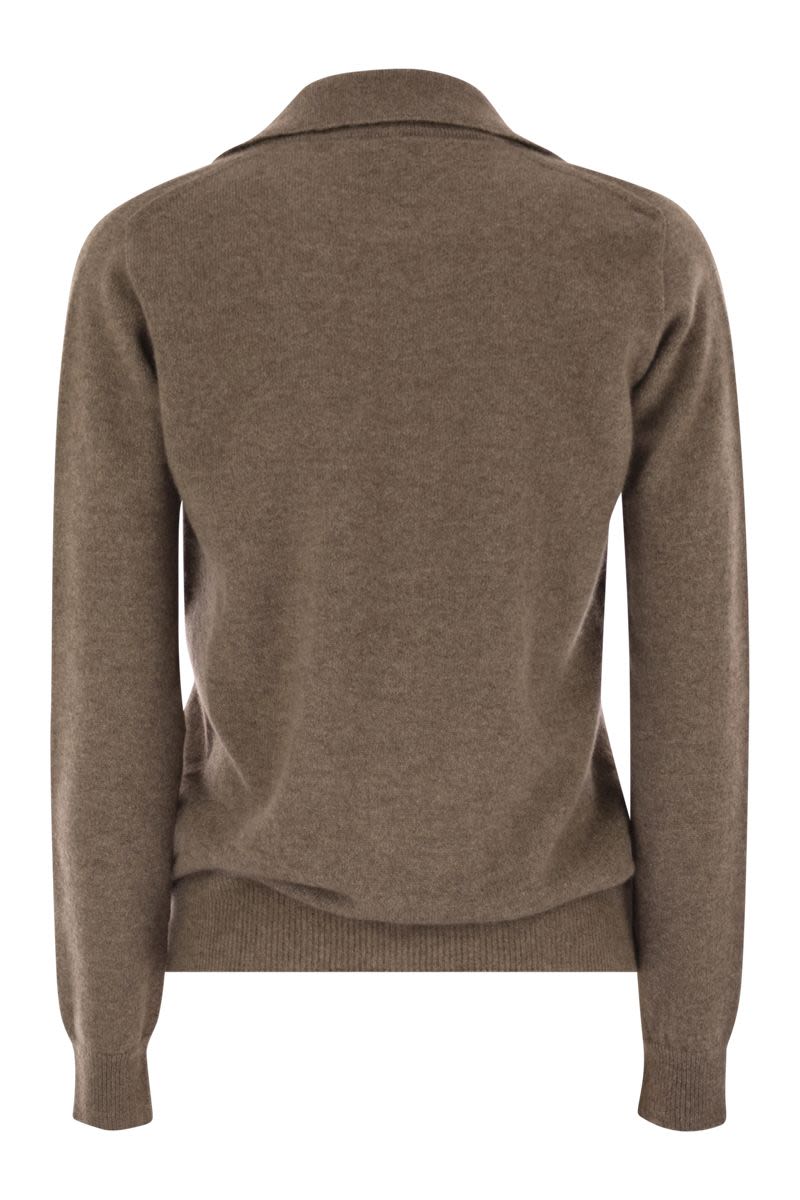 VANISÉ V-Neck Jumper with Polo Collar