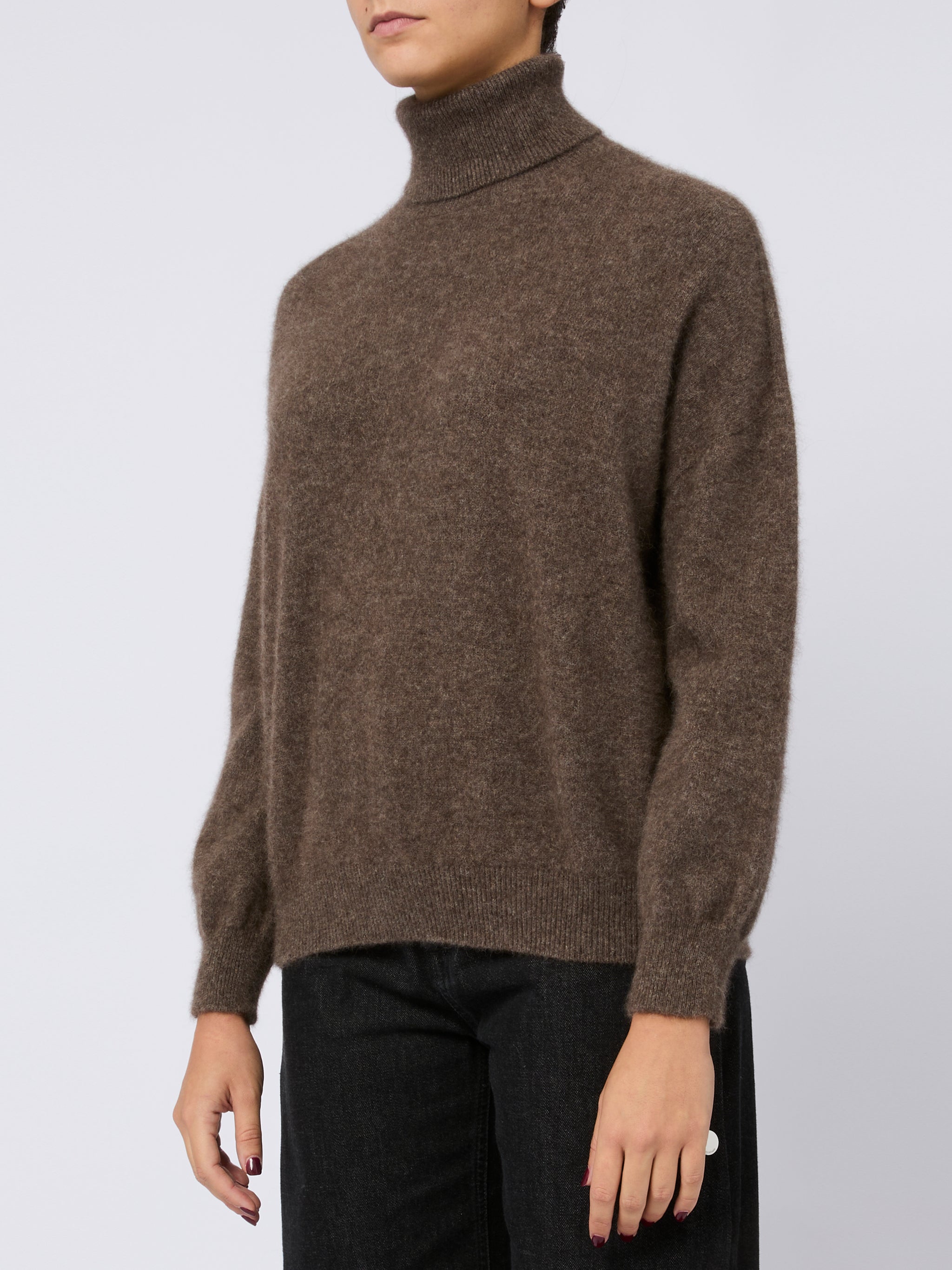 VANISE Stylish Women's Cozy Sweater - FW25