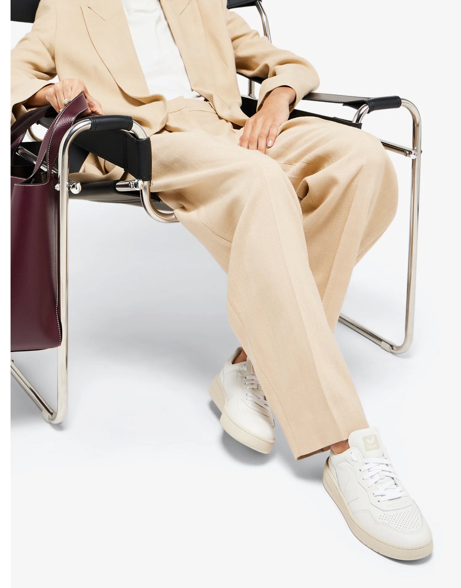 VEJA V-90 O.T. Leather Sneakers for Women