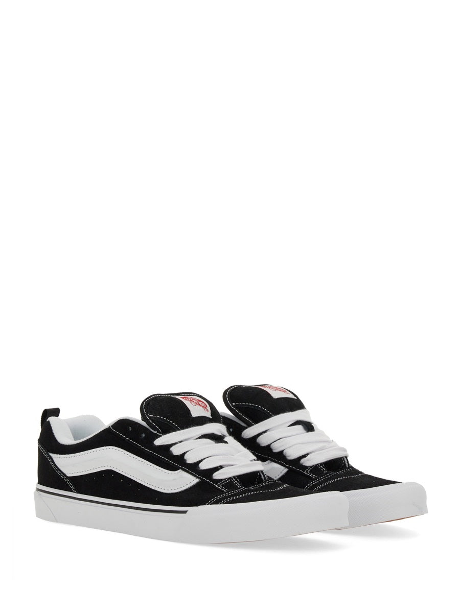 VANS Unisex Mini Skate Style Sneakers