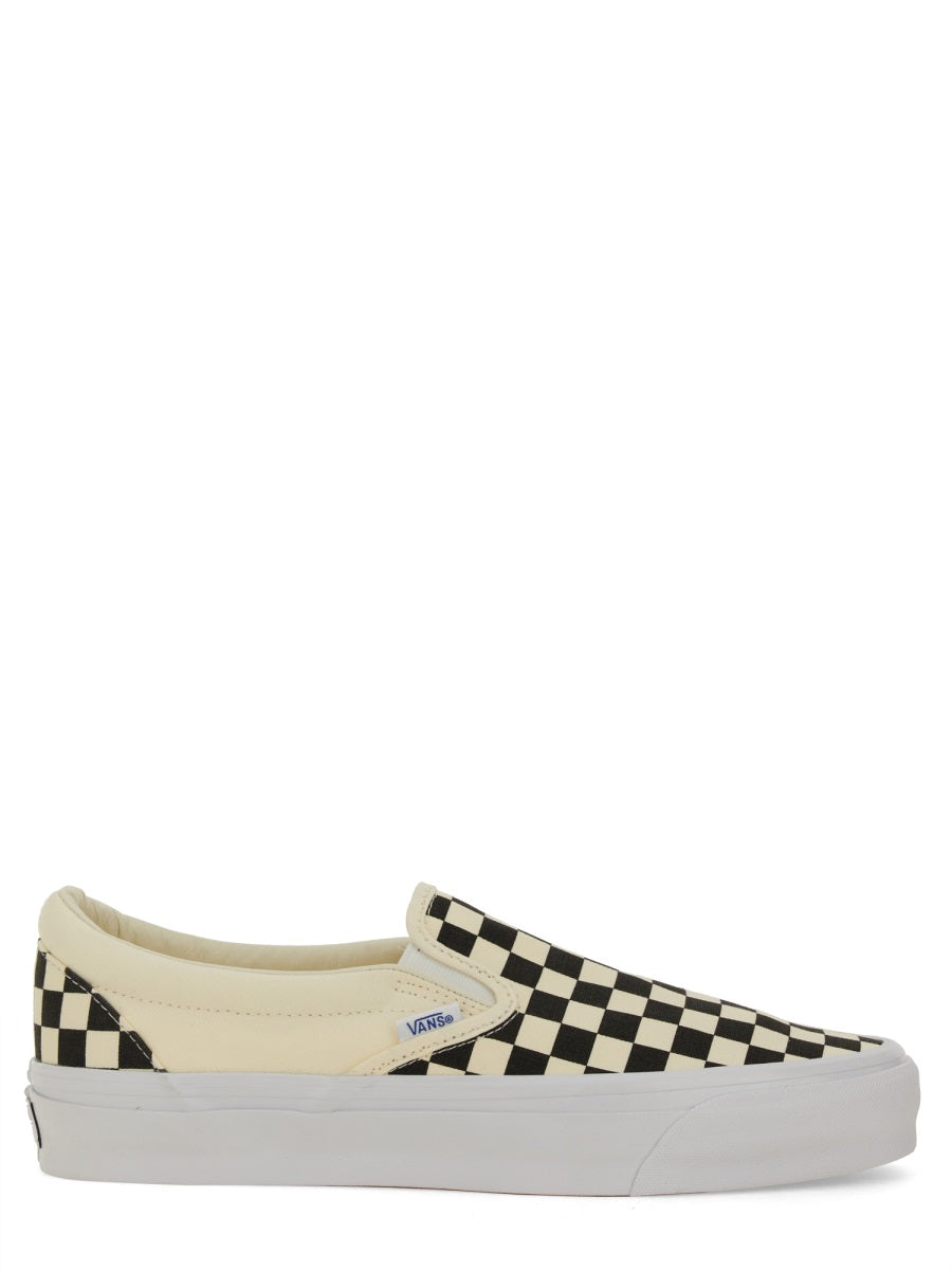VANS Classic Slip-On Checkerboard Sneakers - Unisex