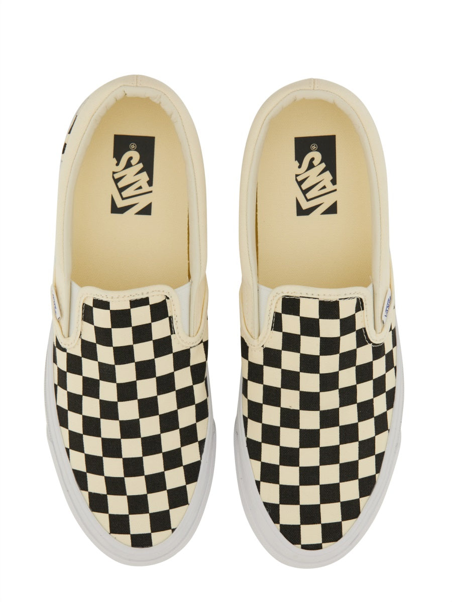 VANS Classic Slip-On Checkerboard Sneakers - Unisex
