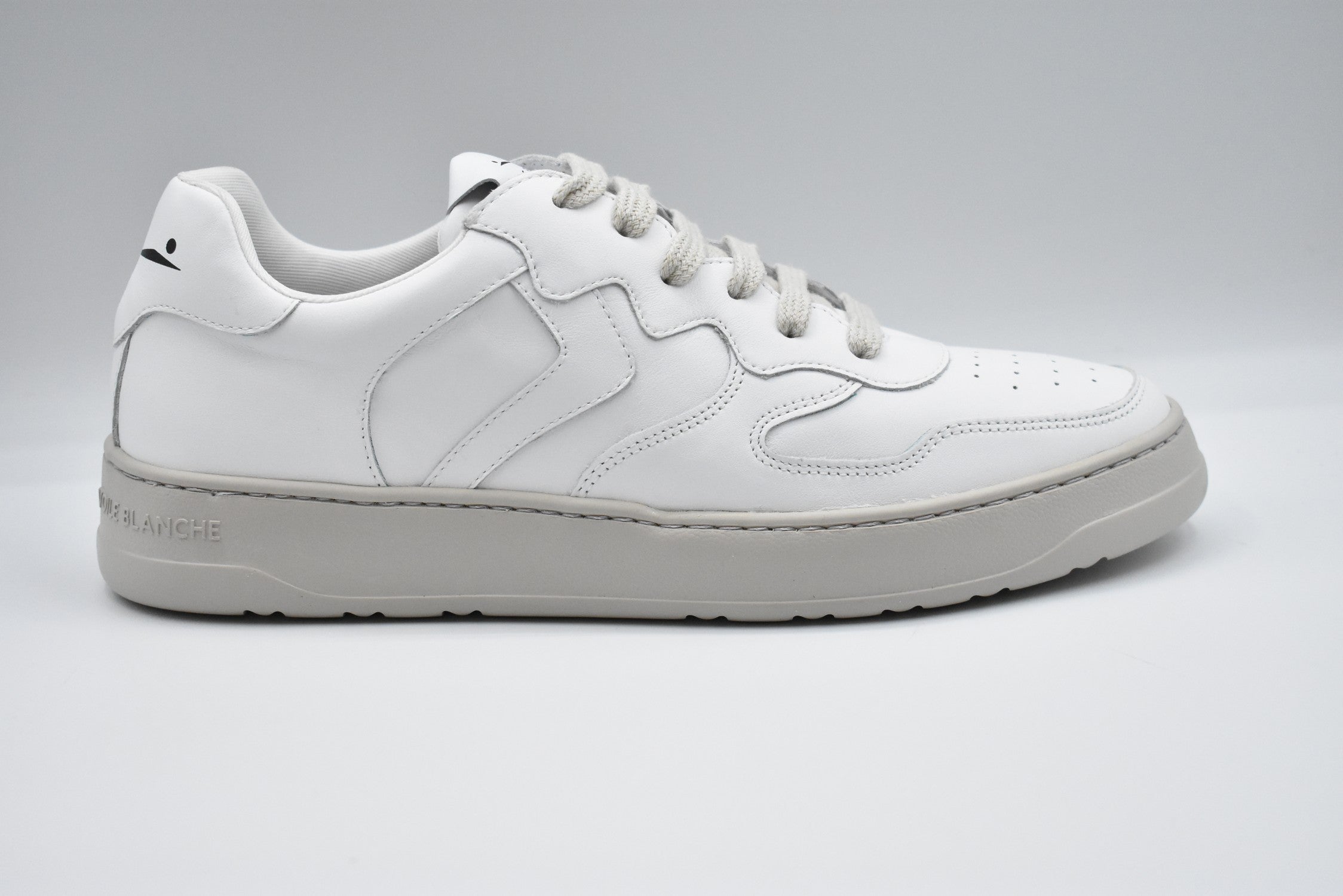 VOILE BLANCHE Sleek Sail Blanche Low Top Lace-Up Shoes