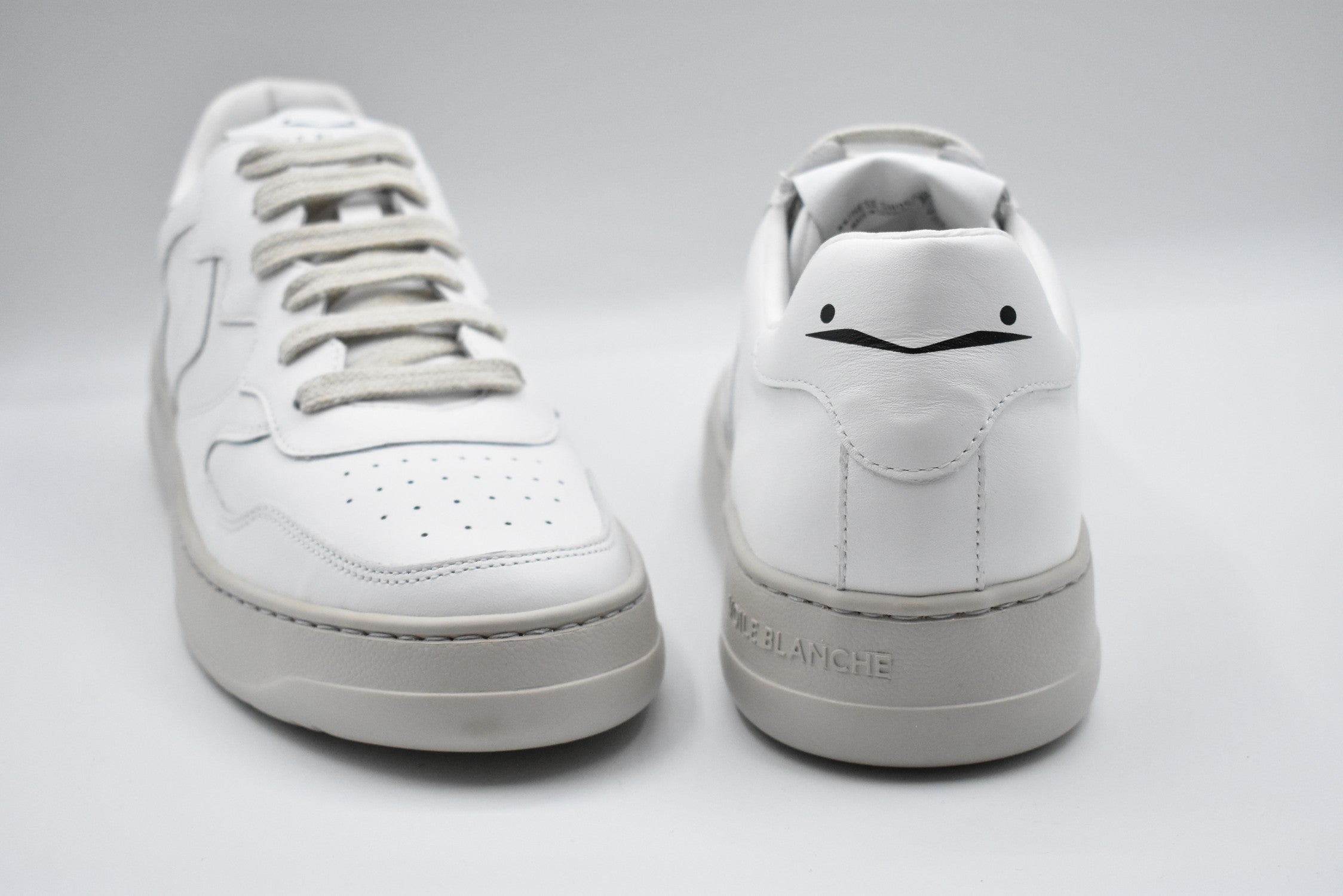 VOILE BLANCHE Sleek Sail Blanche Low Top Lace-Up Shoes