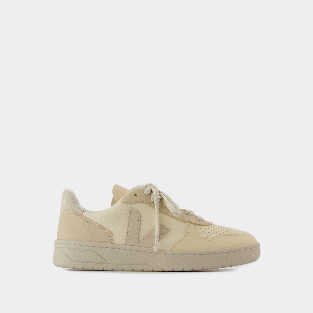 VEJA Stylish Sneakers for Women - FW24