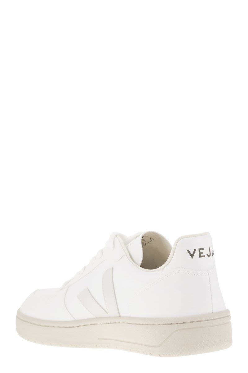 VEJA Men's Classic Leather Sneakers - FW23 Collection