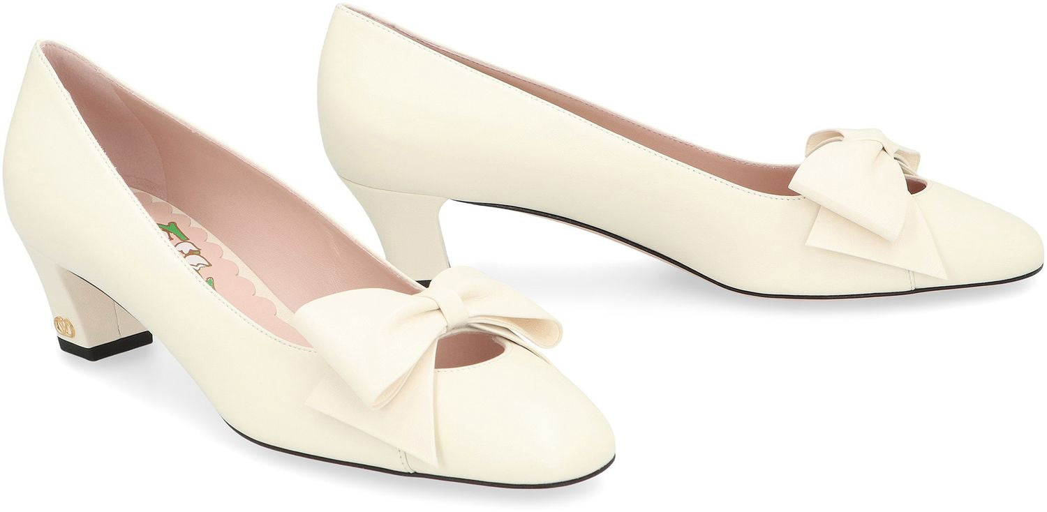 VALENTINO Elegant Decorative Bow Leather Pumps