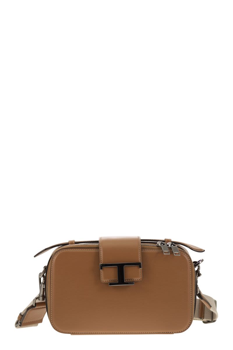 TOD'S Leather Mini Camera Handbag - 23 x 14 x 8 cm