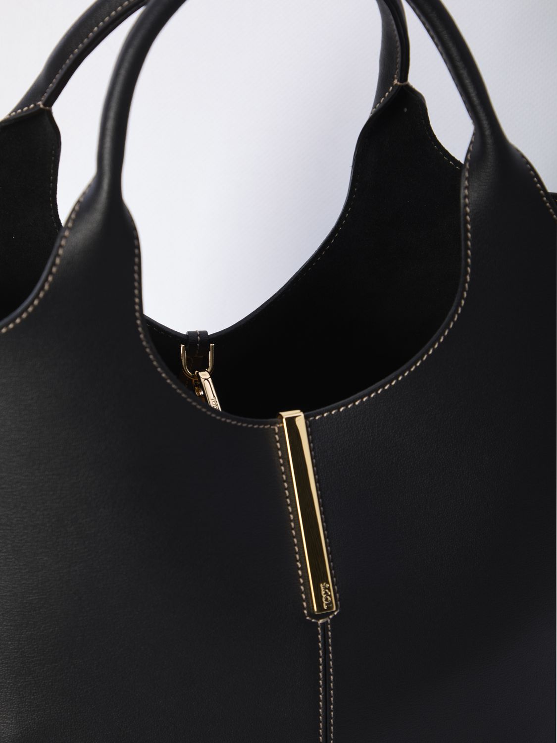 TOD'S Mini Leather Shopping Handbag - 27x29x14cm