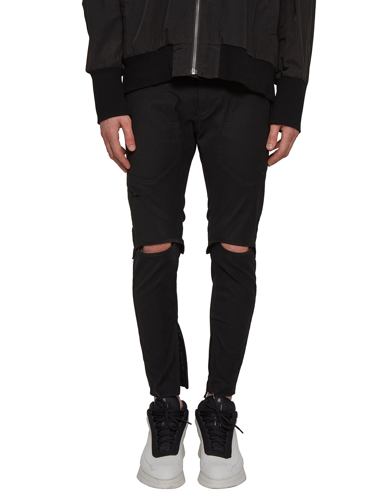 JULIUS Slim Fit Mini Pants with Gap - Size 2