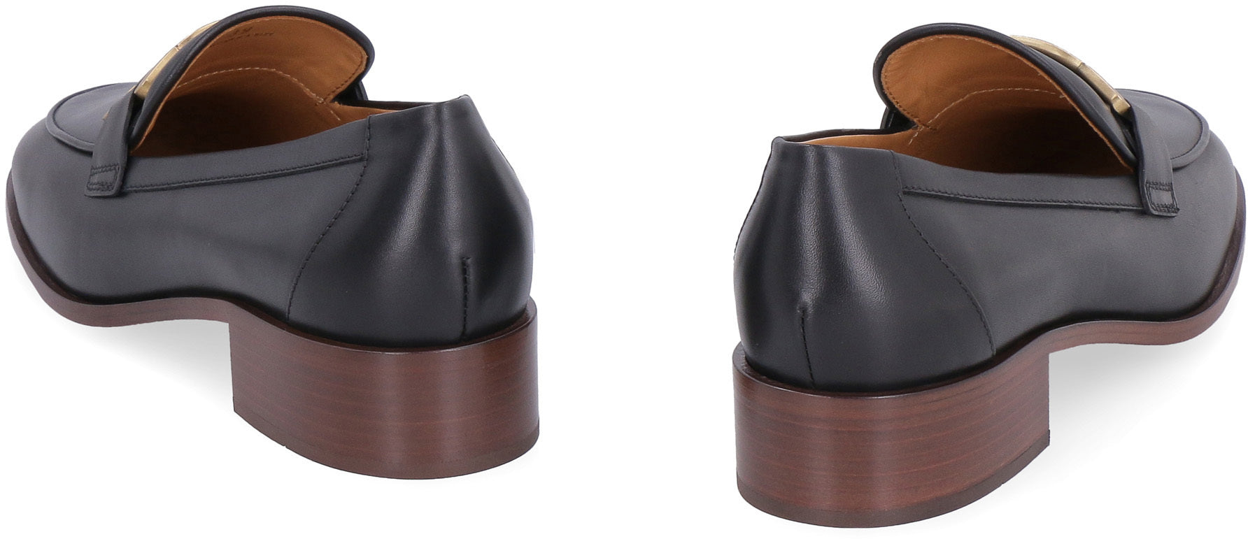 TOD'S Leather Loafer with Custom Metal Chain Accessory - 3 cm Heel