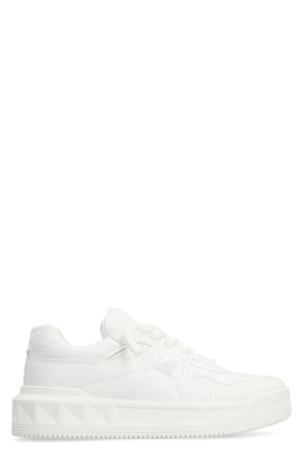 VALENTINO One Stud XL Low-Top Sneaker
