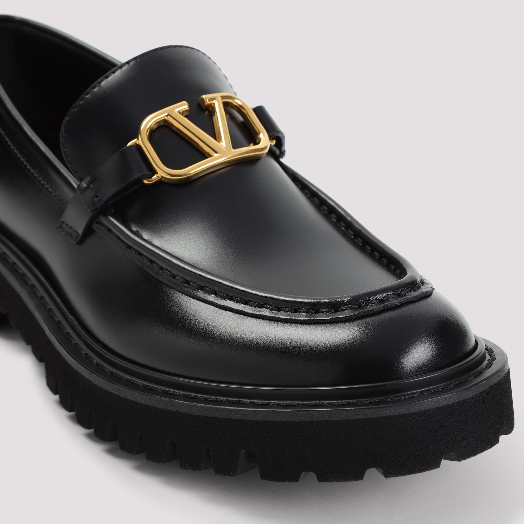VALENTINO GARAVANI Elegant Leather Loafers for Women