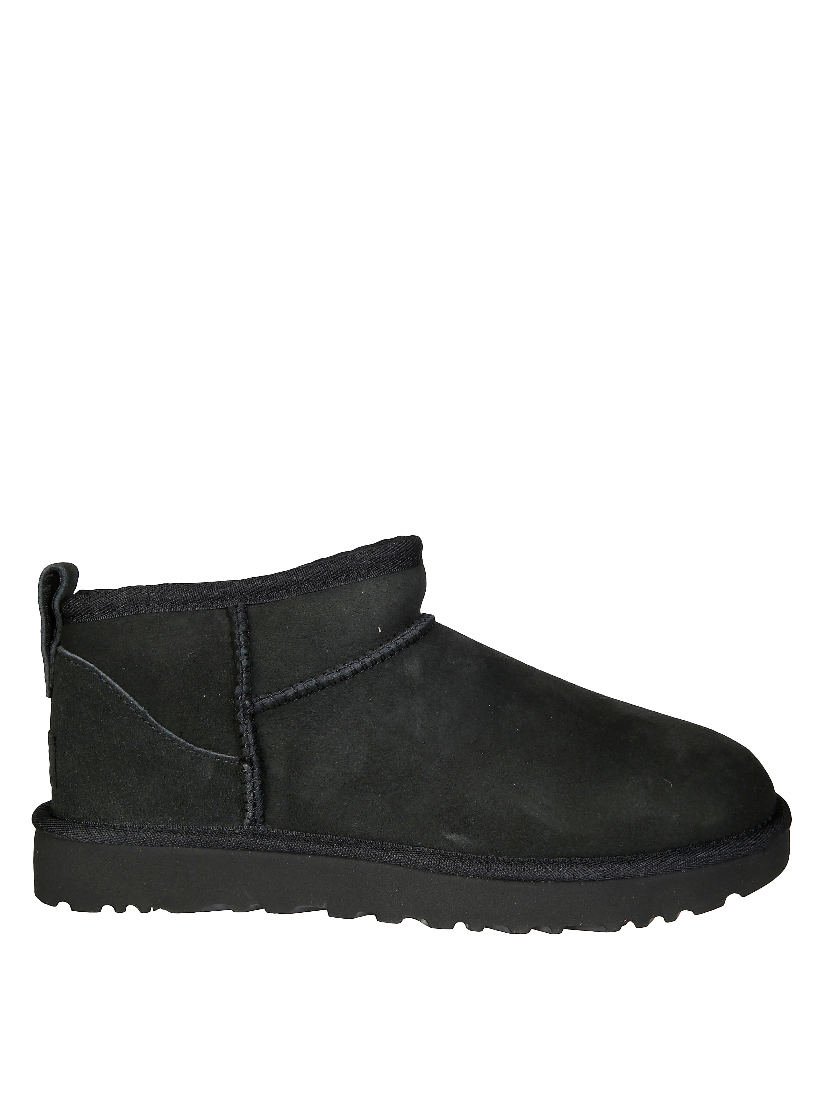 UGG Men's Classic Mini Boot