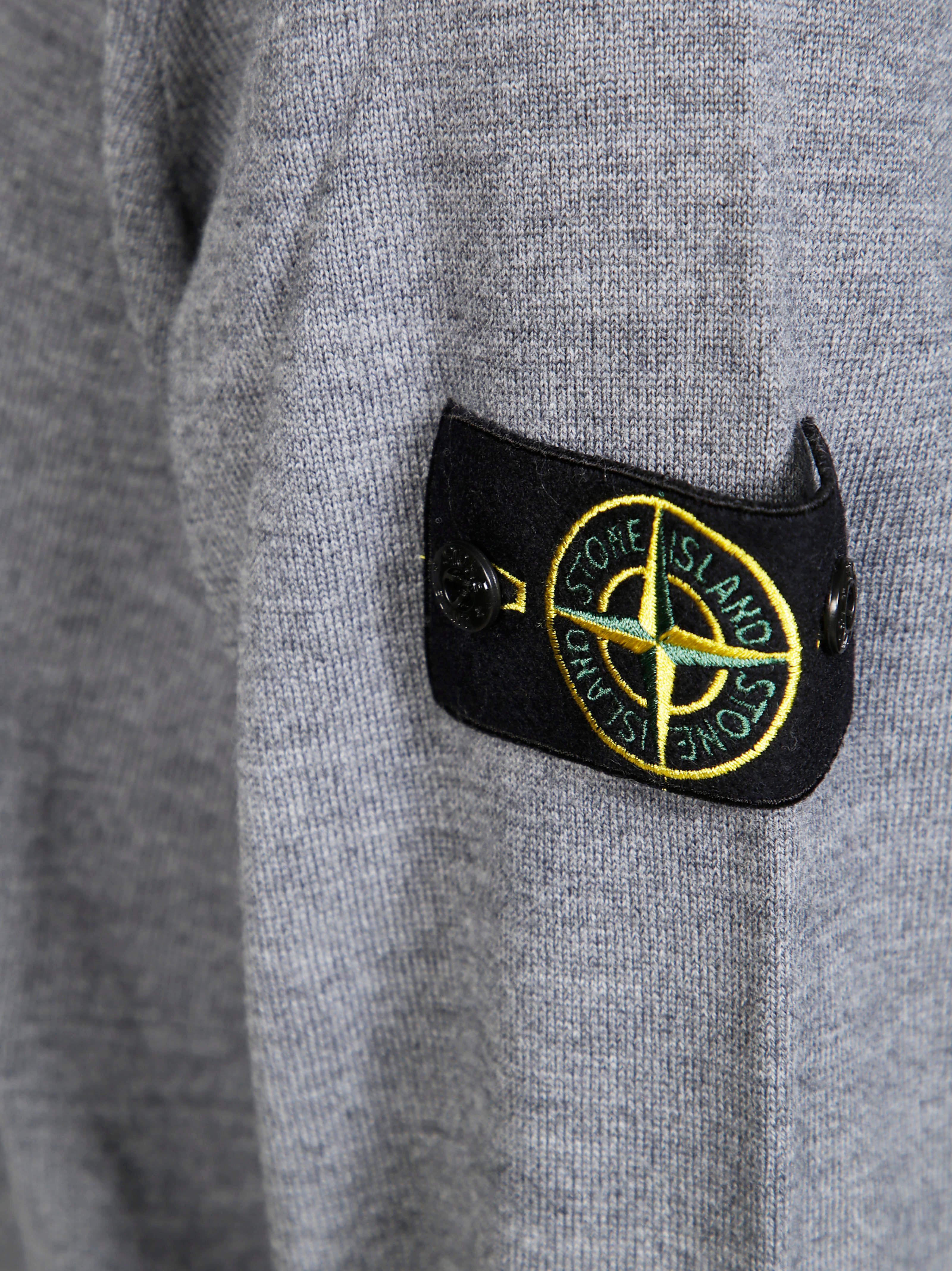 STONE ISLAND Chic Women's Sweater - AI25 Collection
