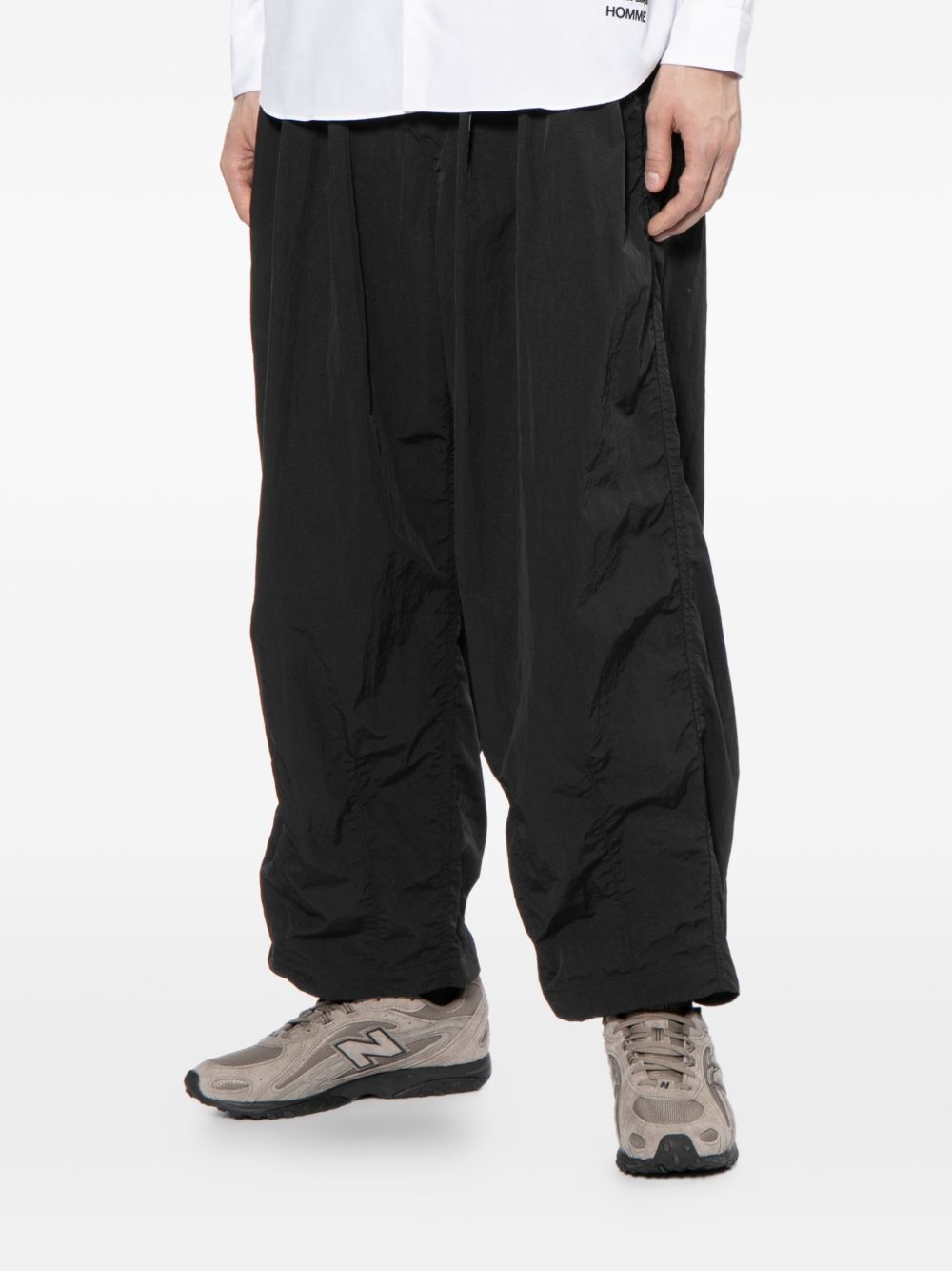 COMME DES GARCONS HOMME Front Button and Zip Fastening Trousers with Sleek Pockets